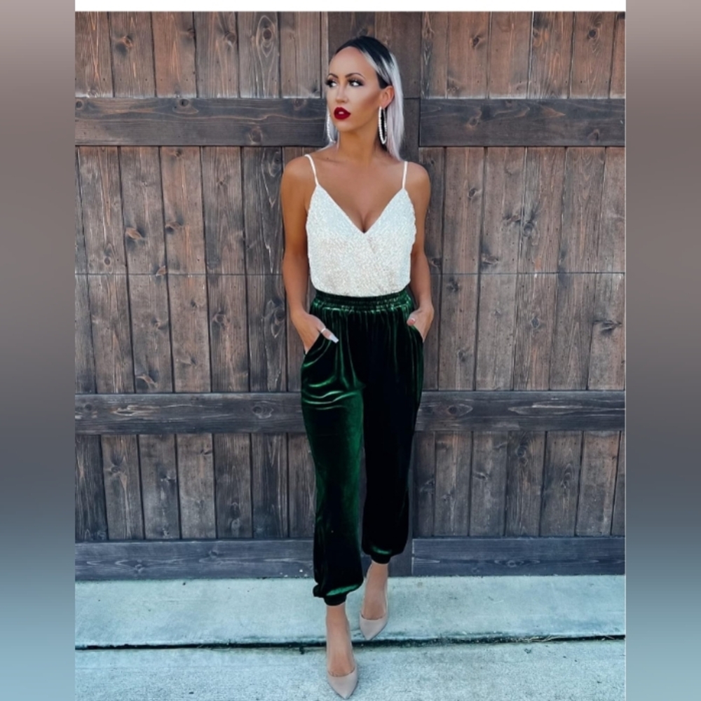 Cyparel, Velvet,High Waisted,Green Joggers, Size Medium